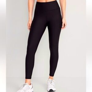 NWT! Old Navy Elevate Legging